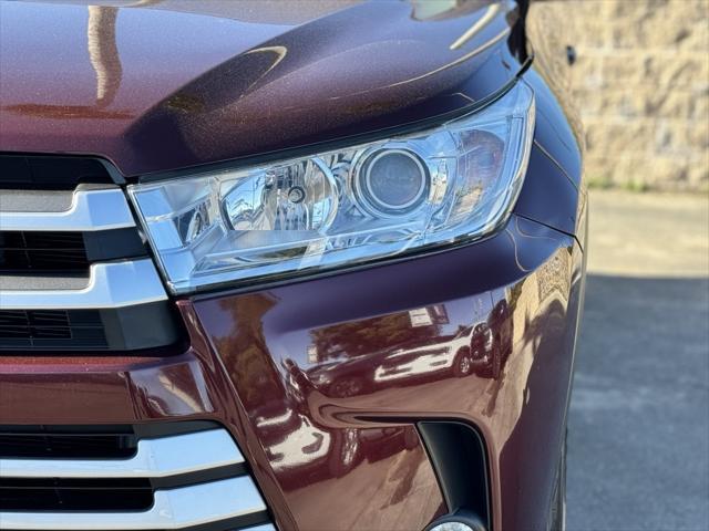 used 2019 Toyota Highlander car, priced at $25,751