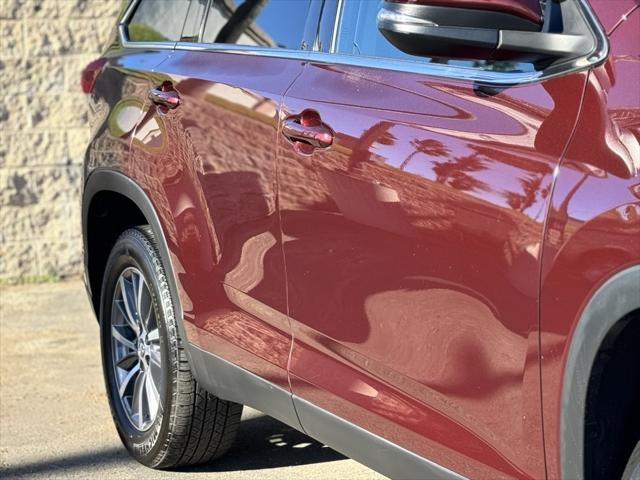 used 2019 Toyota Highlander car, priced at $25,751