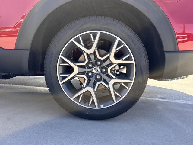 new 2025 Ford Explorer car, priced at $61,205