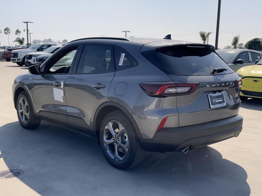 new 2025 Ford Escape car, priced at $33,690