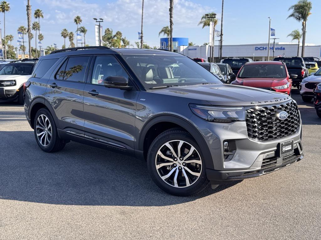 new 2025 Ford Explorer car