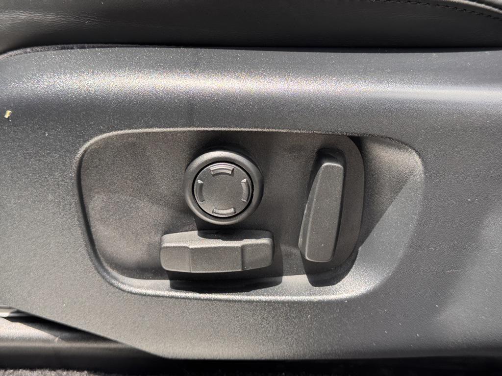 used 2021 Land Rover Range Rover Sport car, priced at $35,620