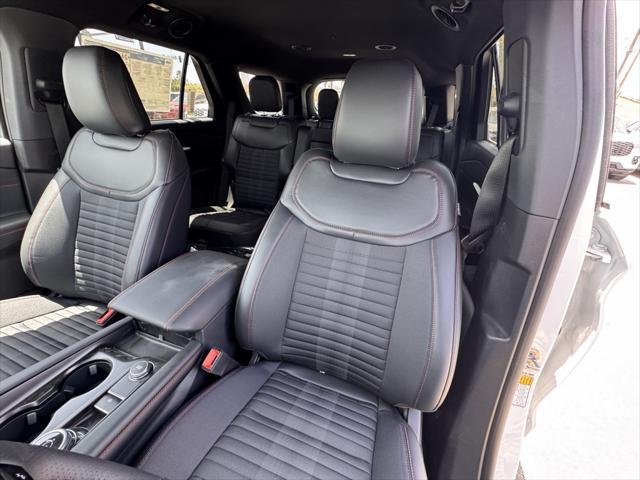 new 2025 Ford Explorer car, priced at $49,340