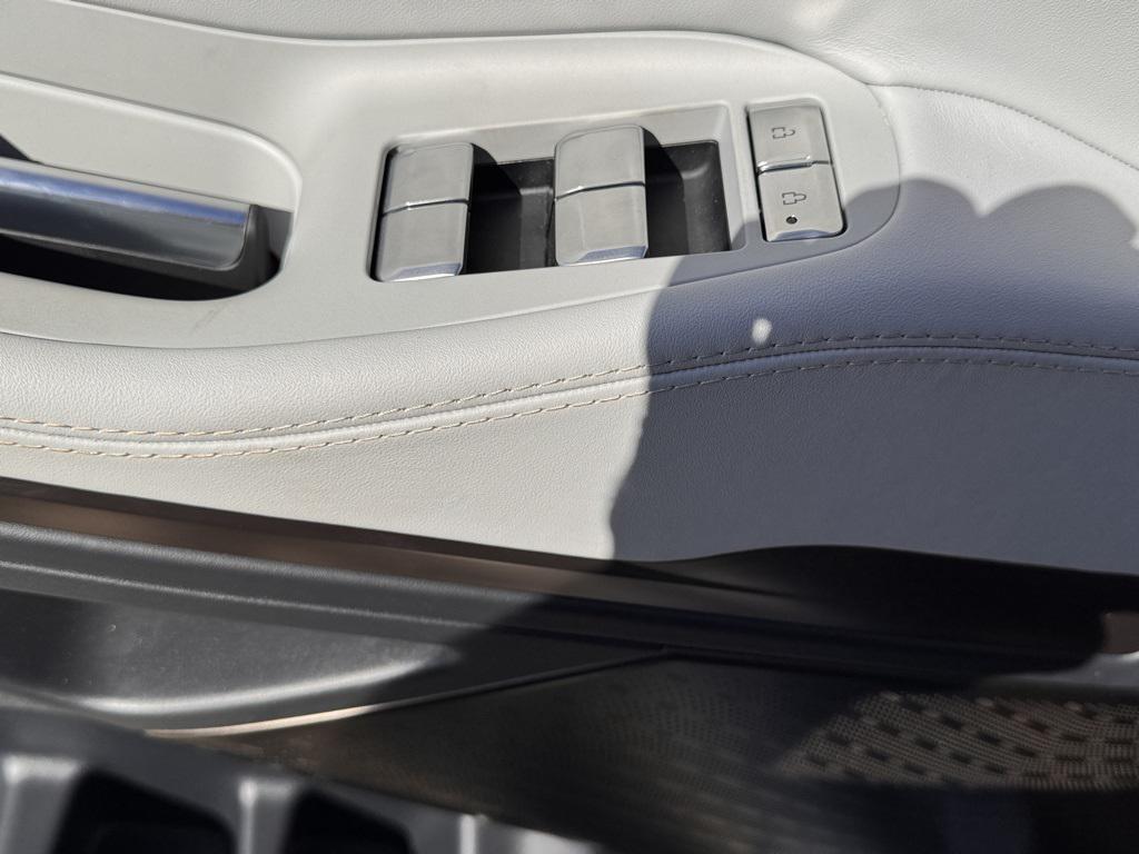 new 2025 Lincoln Navigator car, priced at $124,180