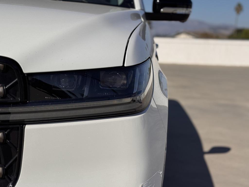 new 2025 Lincoln Navigator car, priced at $124,180