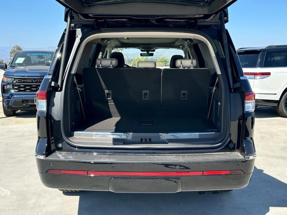 new 2024 Lincoln Navigator car, priced at $109,220