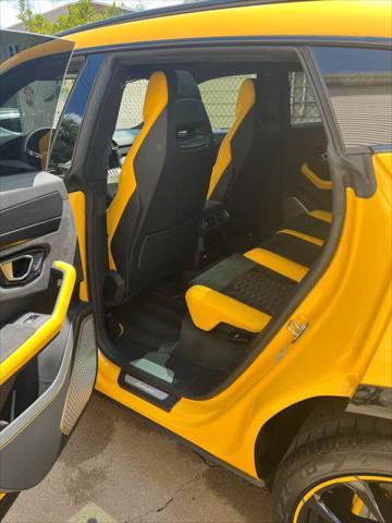 used 2022 Lamborghini Urus car, priced at $254,900