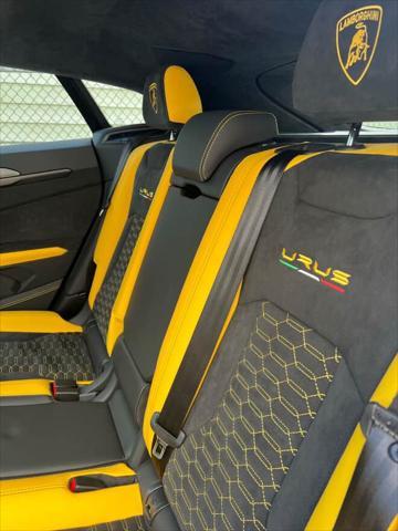 used 2022 Lamborghini Urus car, priced at $254,900