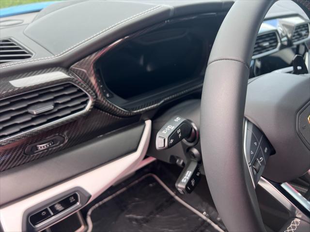 used 2023 Lamborghini Urus car, priced at $269,000