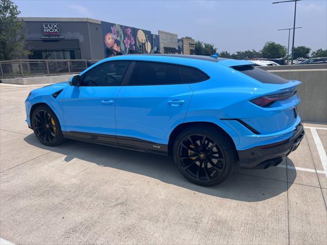 used 2023 Lamborghini Urus car, priced at $269,000