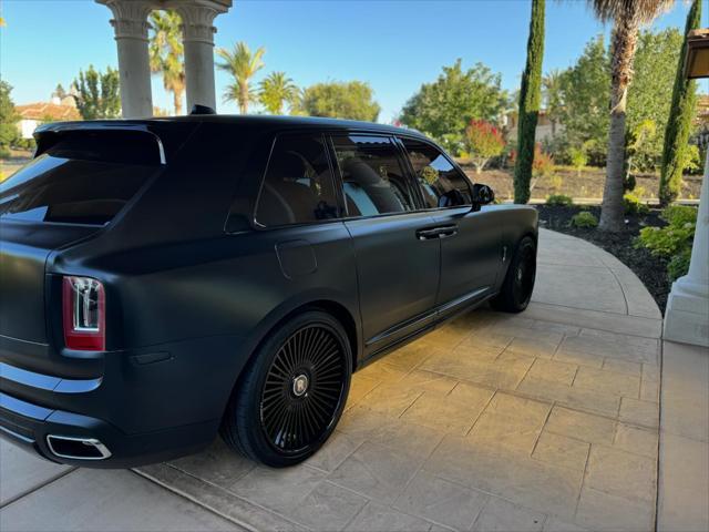 used 2022 Rolls-Royce Cullinan car, priced at $384,900