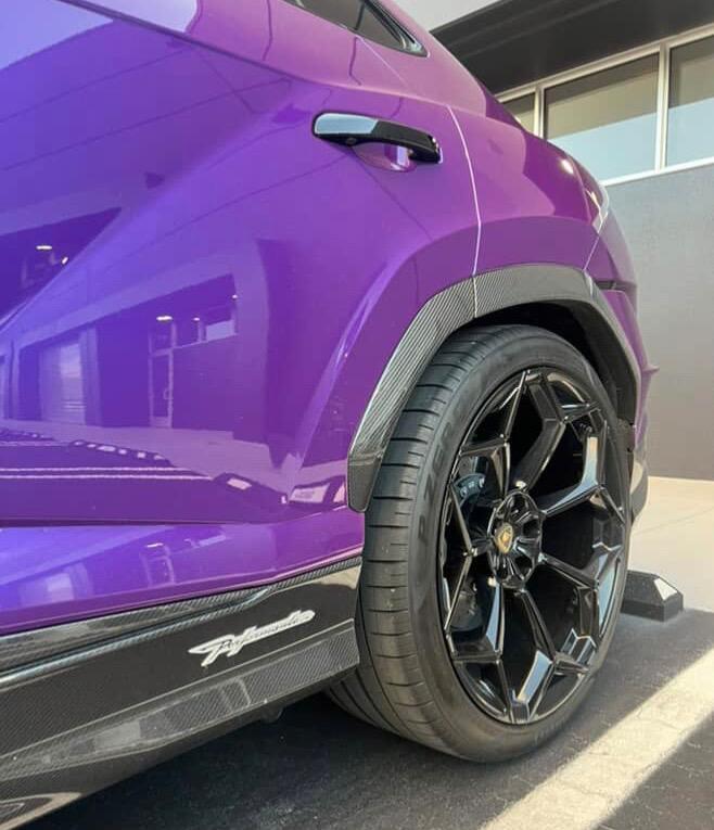 used 2023 Lamborghini Urus car, priced at $294,900