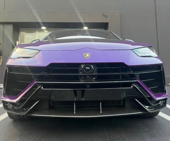 used 2023 Lamborghini Urus car, priced at $299,900