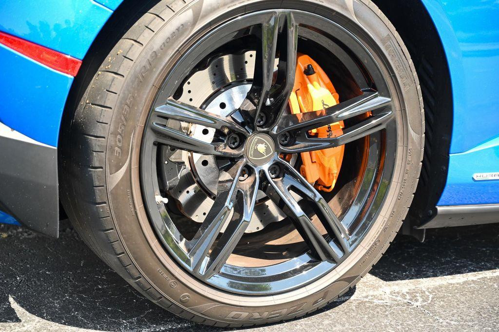 used 2020 Lamborghini Huracan EVO car, priced at $264,900