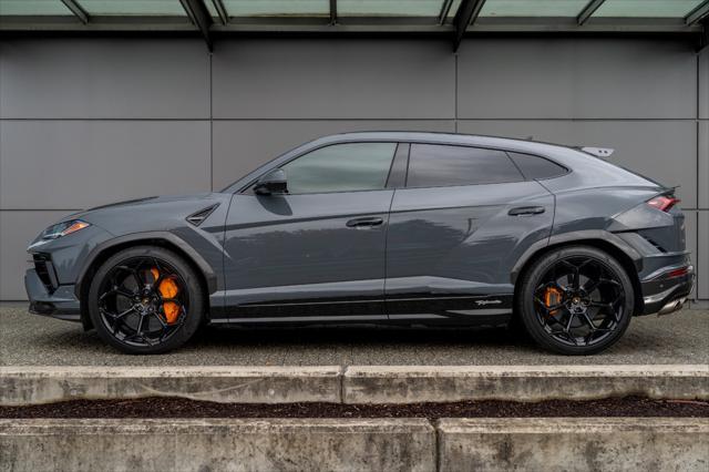 used 2023 Lamborghini Urus car, priced at $309,900