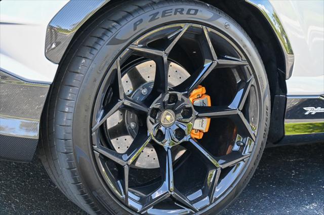 used 2024 Lamborghini Urus car, priced at $314,900