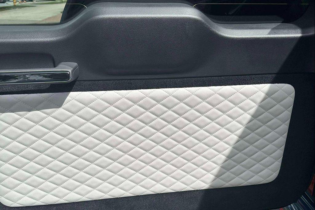 used 2023 Mercedes-Benz G-Class car, priced at $139,000