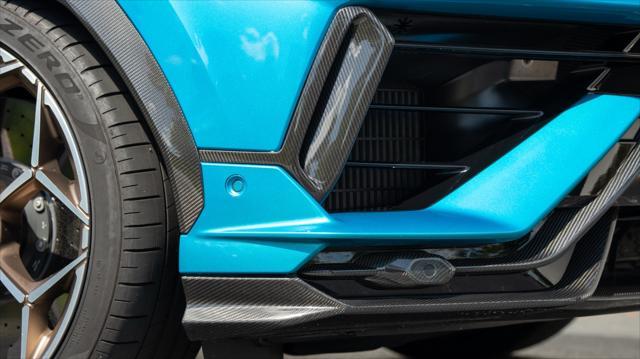 used 2023 Lamborghini Urus car, priced at $329,900