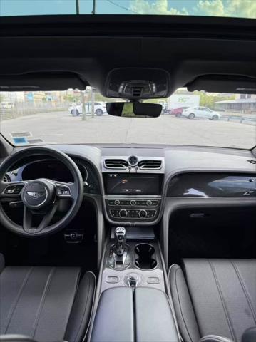 used 2022 Bentley Bentayga car, priced at $159,900