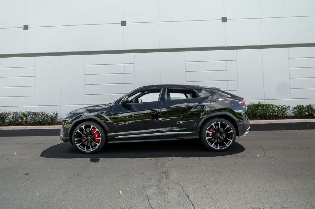 used 2020 Lamborghini Urus car, priced at $189,000