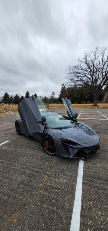 used 2025 McLaren Artura car, priced at $324,999