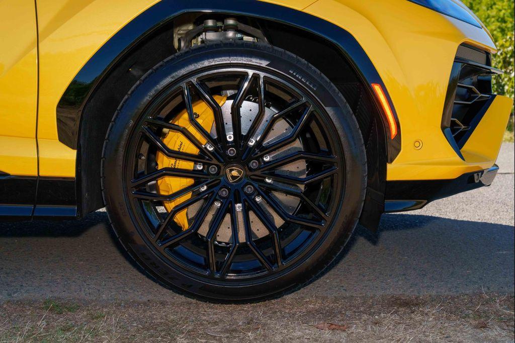 used 2025 Lamborghini Urus car, priced at $349,980