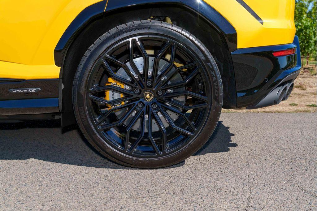 used 2025 Lamborghini Urus car, priced at $349,980