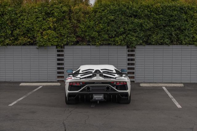 used 2019 Lamborghini Aventador SVJ car