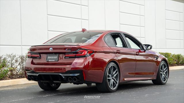 used 2022 BMW M5 car