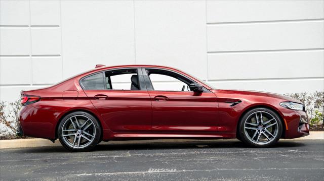 used 2022 BMW M5 car