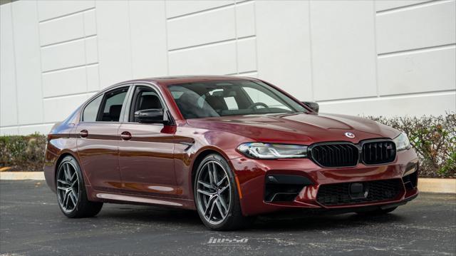 used 2022 BMW M5 car