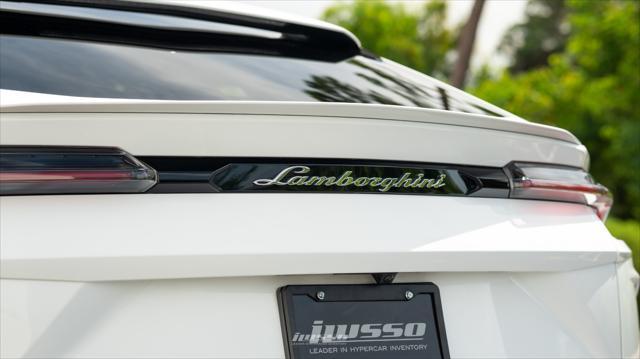 used 2021 Lamborghini Urus car, priced at $212,000