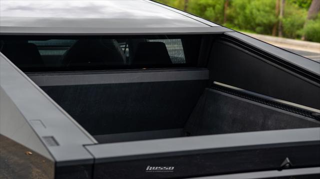used 2024 Tesla Cybertruck car