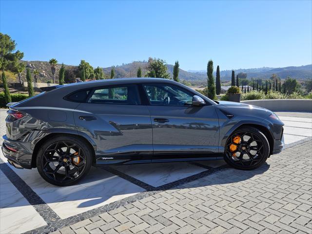 used 2023 Lamborghini Urus car, priced at $299,999