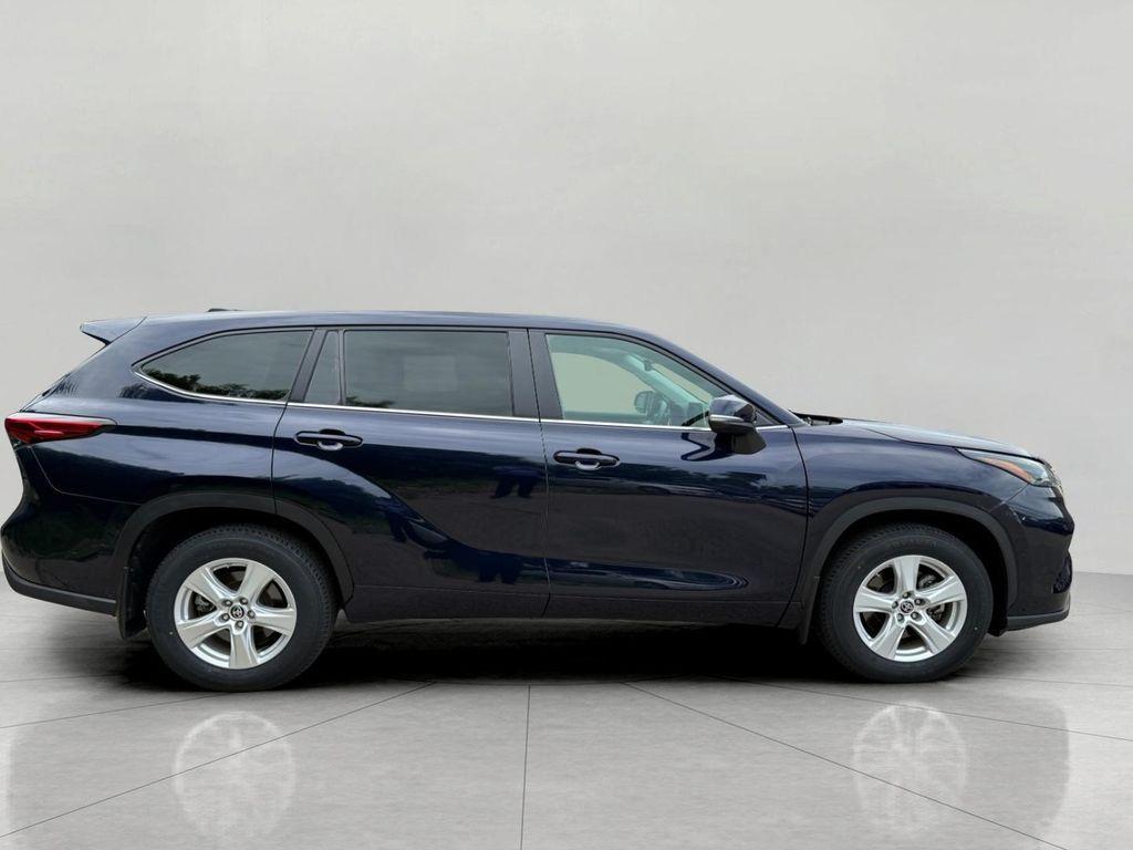 used 2023 Toyota Highlander car, priced at $33,898