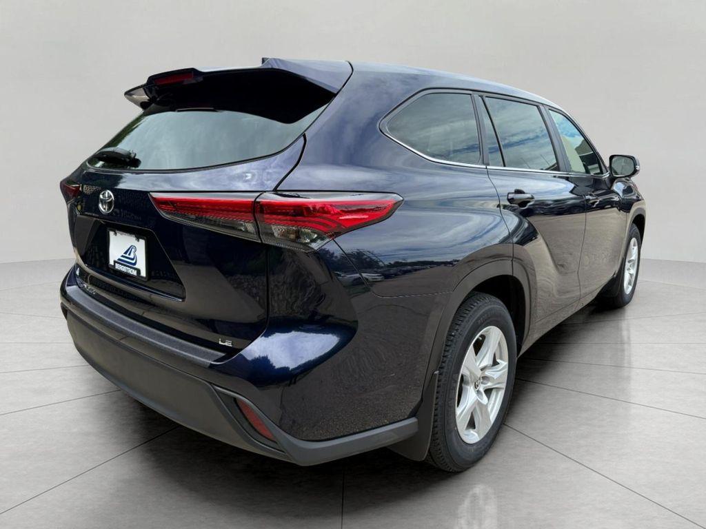 used 2023 Toyota Highlander car, priced at $33,898
