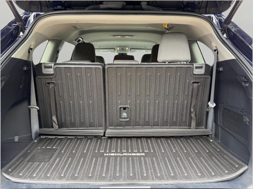 used 2023 Toyota Highlander car, priced at $33,898