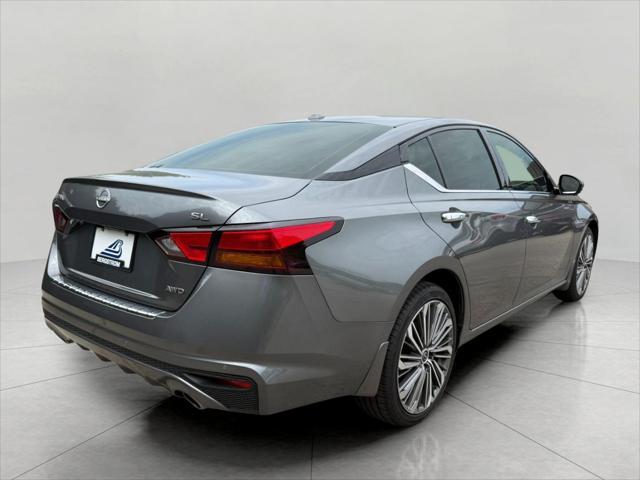used 2023 Nissan Altima car, priced at $25,565