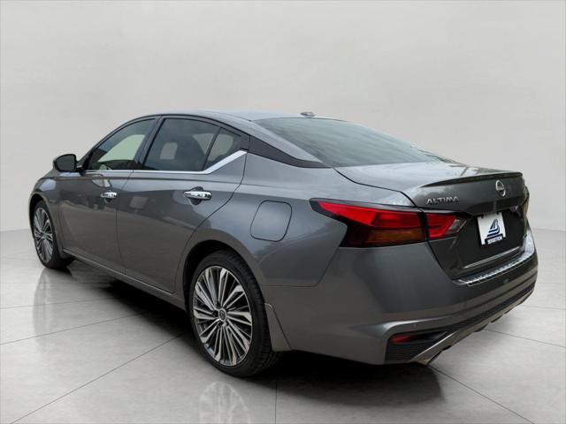 used 2023 Nissan Altima car, priced at $25,565