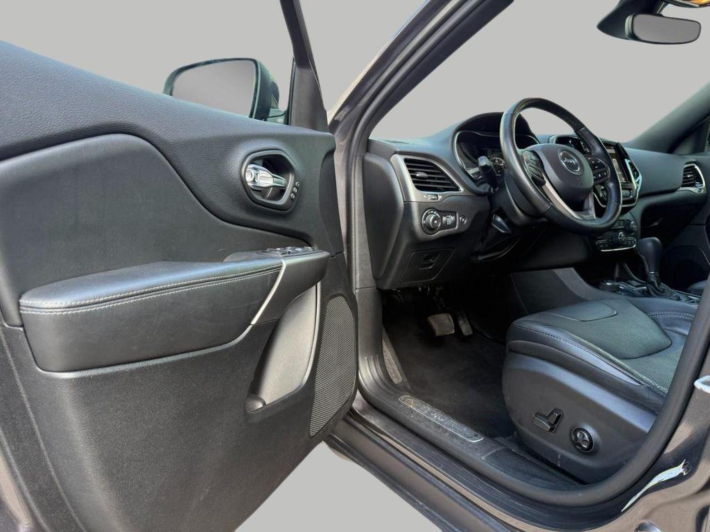 used 2021 Jeep Cherokee car, priced at $24,379