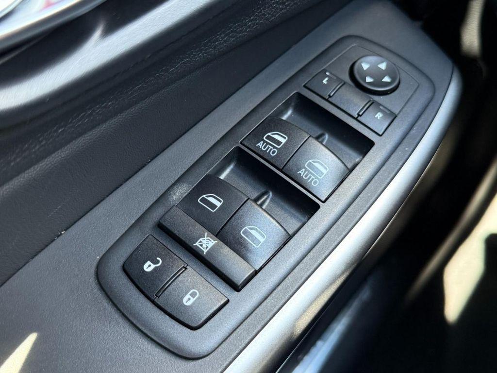 used 2021 Jeep Cherokee car, priced at $24,379