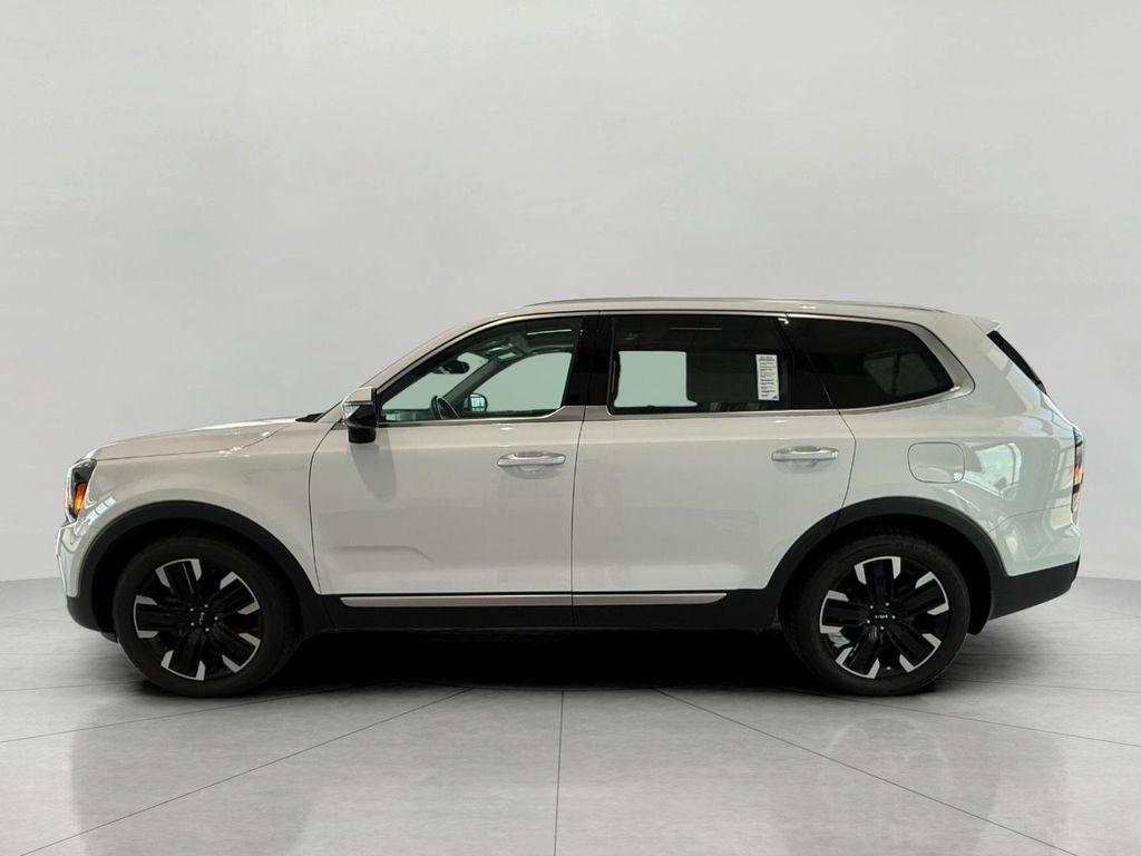 used 2024 Kia Telluride car, priced at $37,954