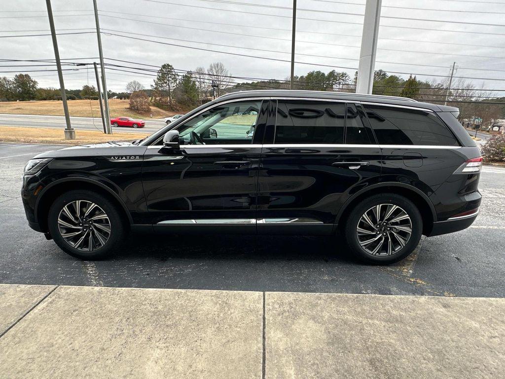 new 2025 Lincoln Aviator car, priced at $61,618