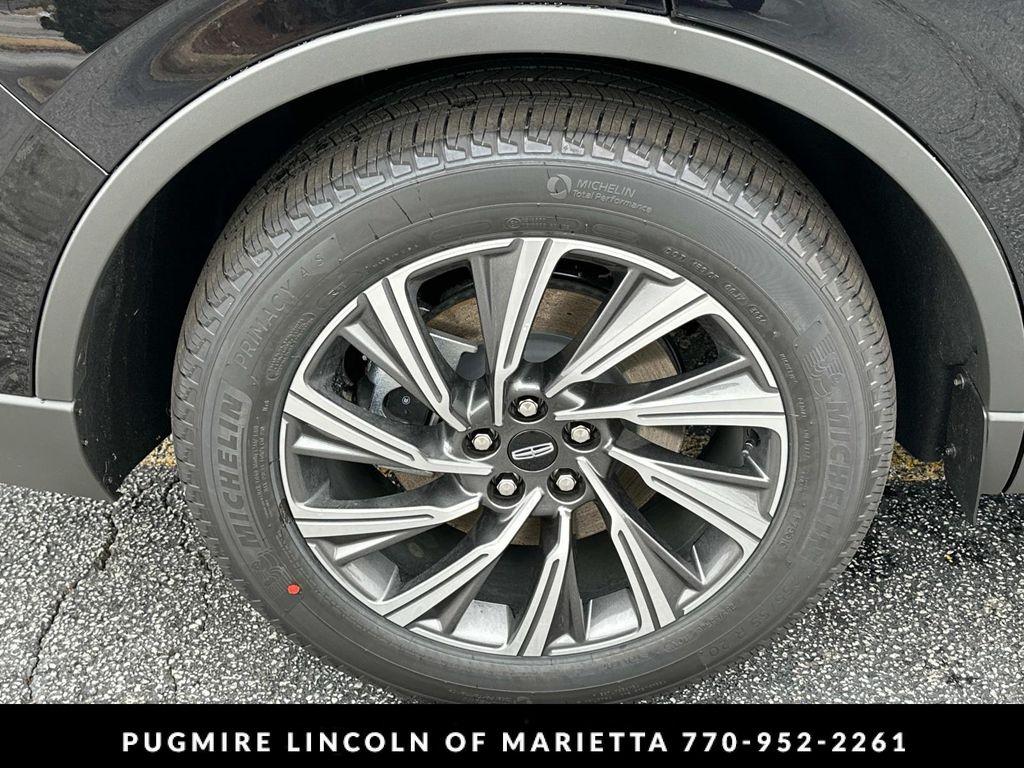 new 2025 Lincoln Aviator car, priced at $61,618