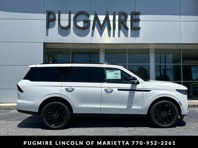 new 2025 Lincoln Navigator car, priced at $105,985