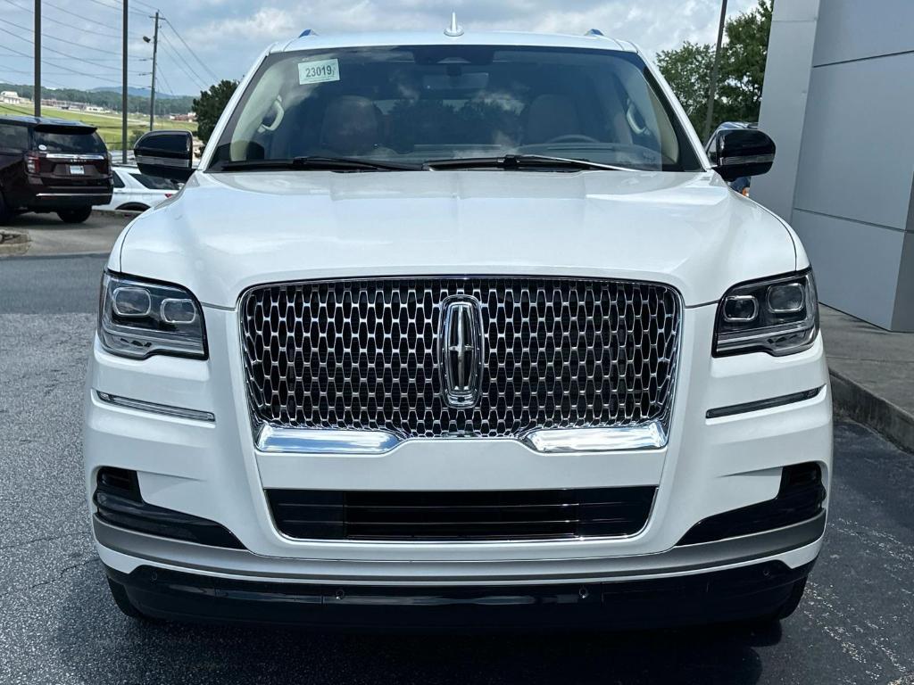 new 2024 Lincoln Navigator car, priced at $99,275