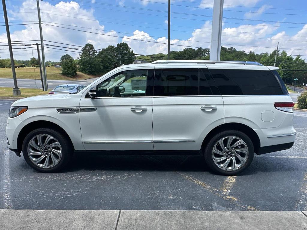 new 2024 Lincoln Navigator car, priced at $99,275