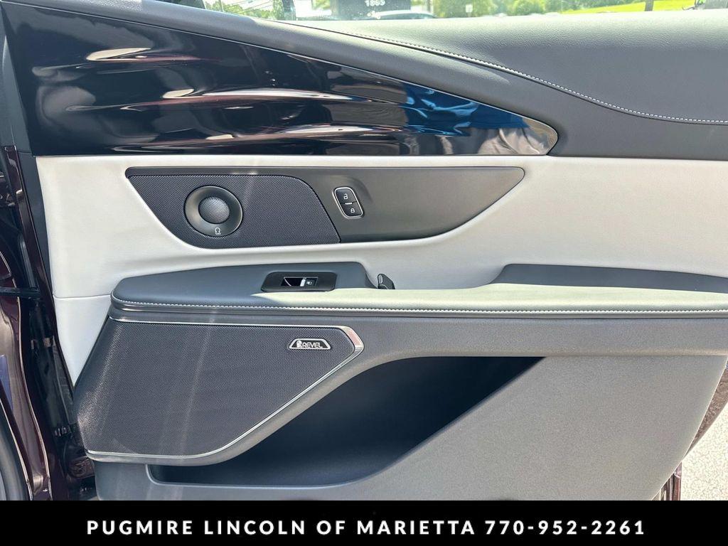 new 2025 Lincoln Nautilus car, priced at $57,860