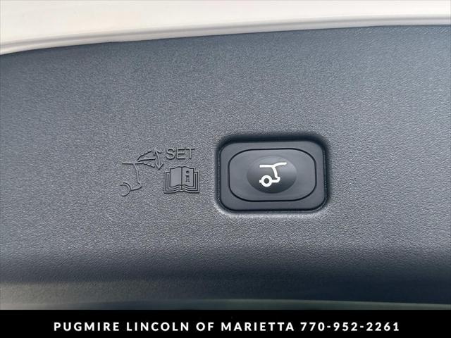 new 2025 Lincoln Nautilus car, priced at $55,940