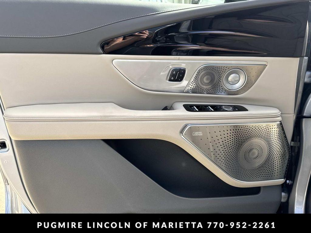 new 2025 Lincoln Nautilus car, priced at $69,480